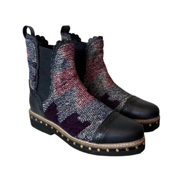 Free People Textile Tapestry Atlas Chelsea Ankle Boots In Navy Size 36 EU - Picture 2 of 9